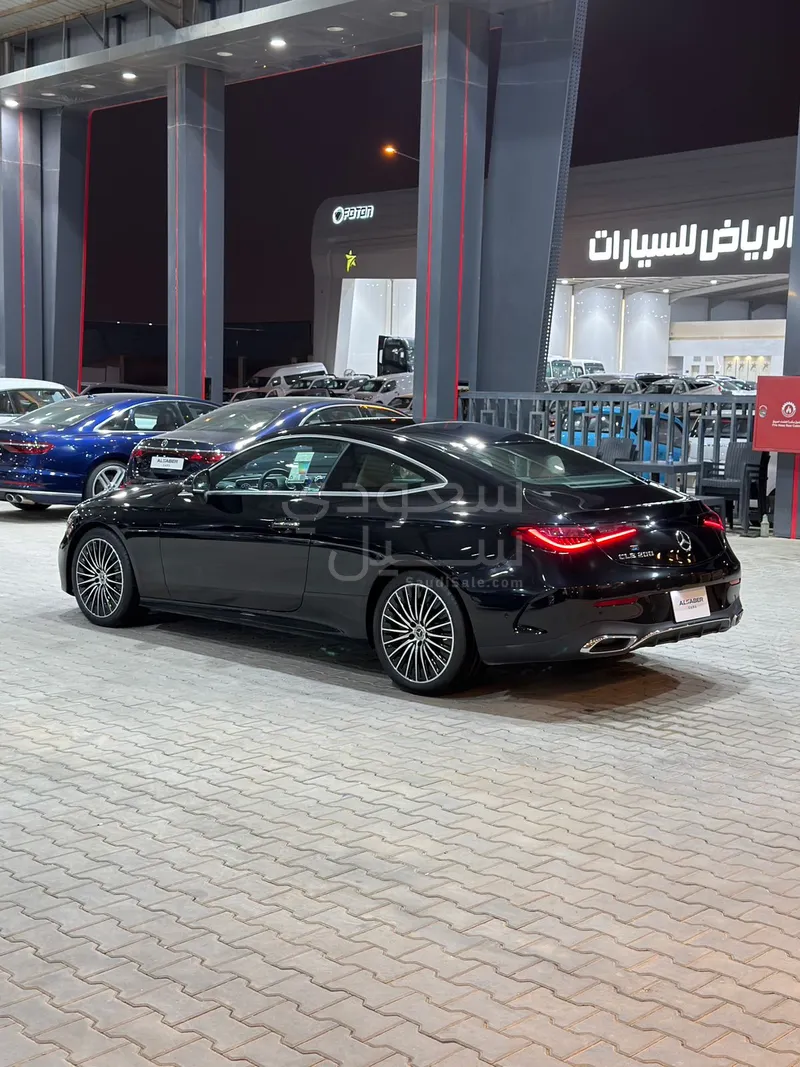 2025 مرسيدس - بنز سي إل إي 200