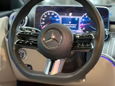 2025 مرسيدس - بنز سي إل إي 200