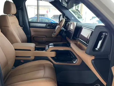 2025 بي واي دي ليوبارد 5