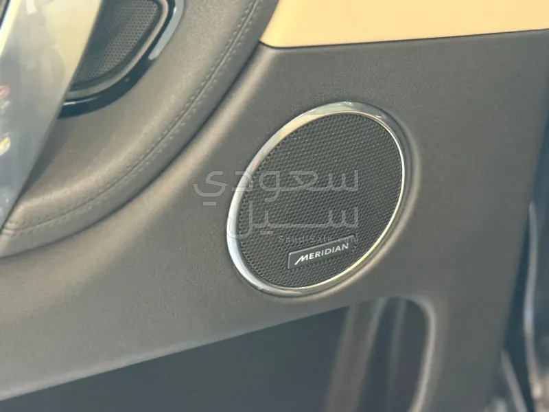 2023 لاند روفر ديسكفري سبورت