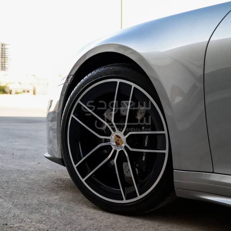 2025 بورش 911 كاريرا جي تي