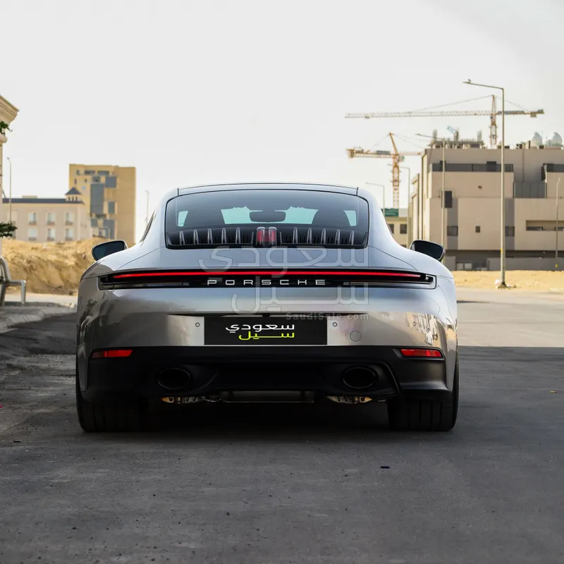 2025 بورش 911 كاريرا جي تي