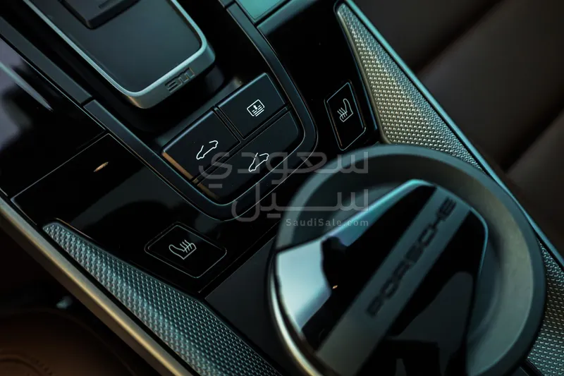 2025 بورش 911 كاريرا جي تي