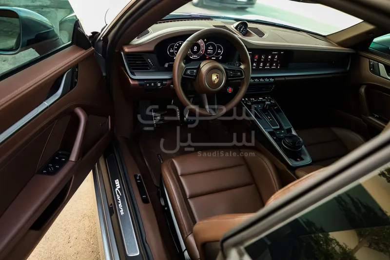 2025 بورش 911 كاريرا جي تي