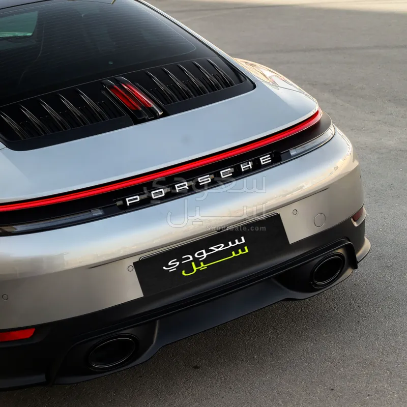 2025 بورش 911 كاريرا جي تي