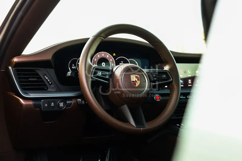 2025 بورش 911 كاريرا جي تي