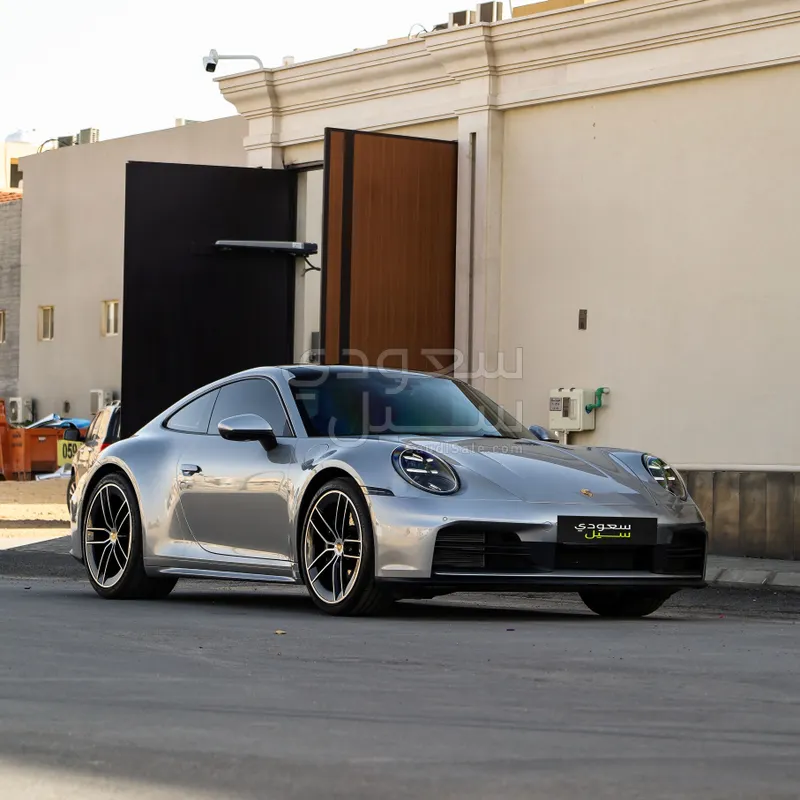 2025 بورش 911 كاريرا جي تي