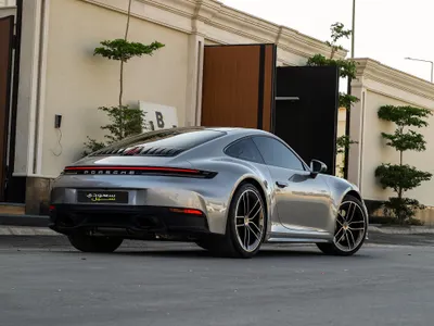 2025 بورش 911 كاريرا جي تي
