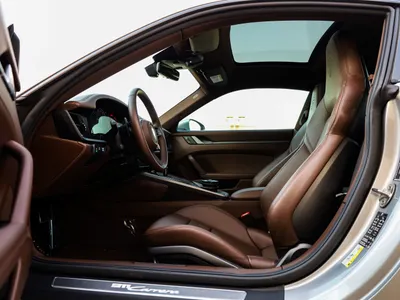 2025 بورش 911 كاريرا جي تي
