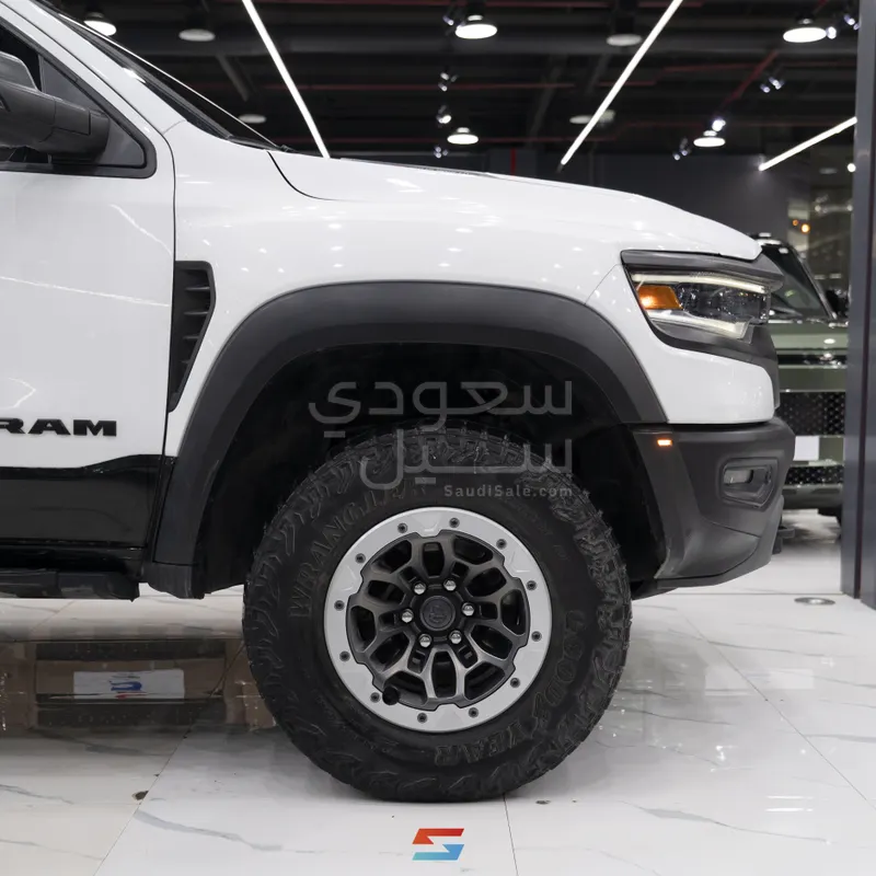 2022 دودج رام تي ار اكس