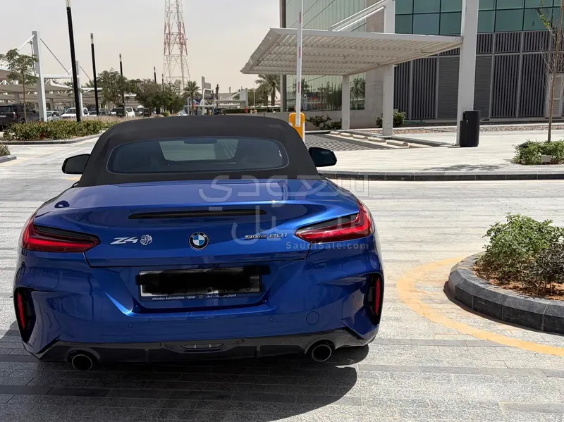 2024 بي ام دبليو الفئة زد 4