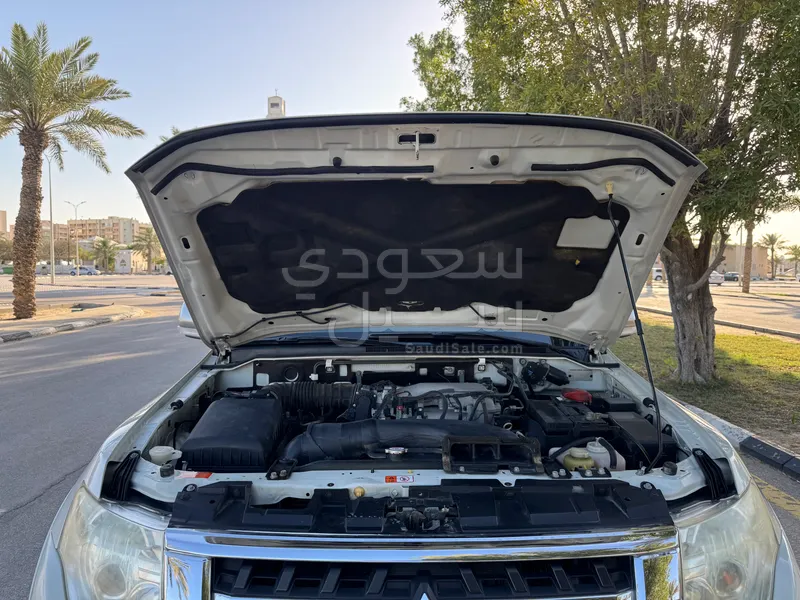 2019 متسوبيشي باجيرو