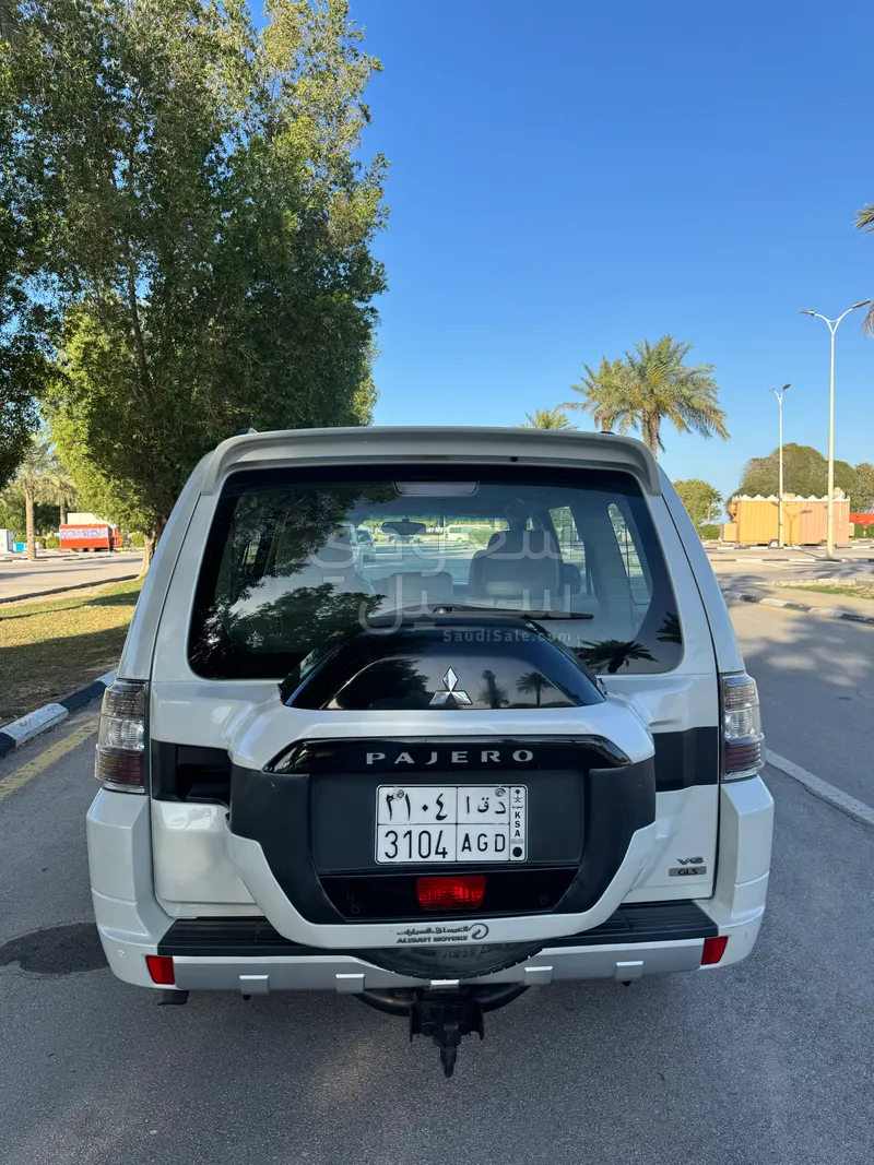 2019 متسوبيشي باجيرو