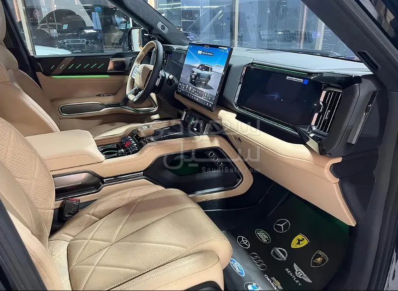 2025 بي واي دي ليوبارد 8