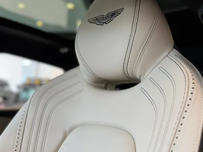 2021 استون مارتن دي بي اكس 550