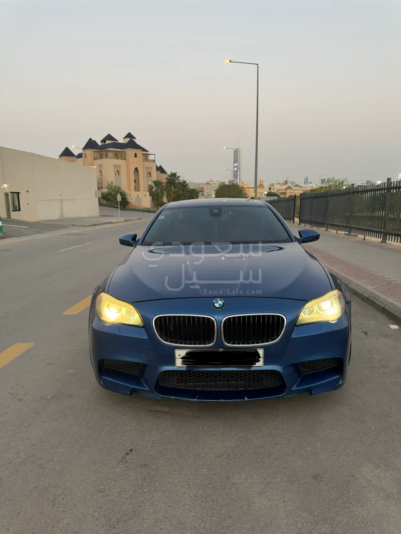 2013 بي ام دبليو الفئة ام إم 5