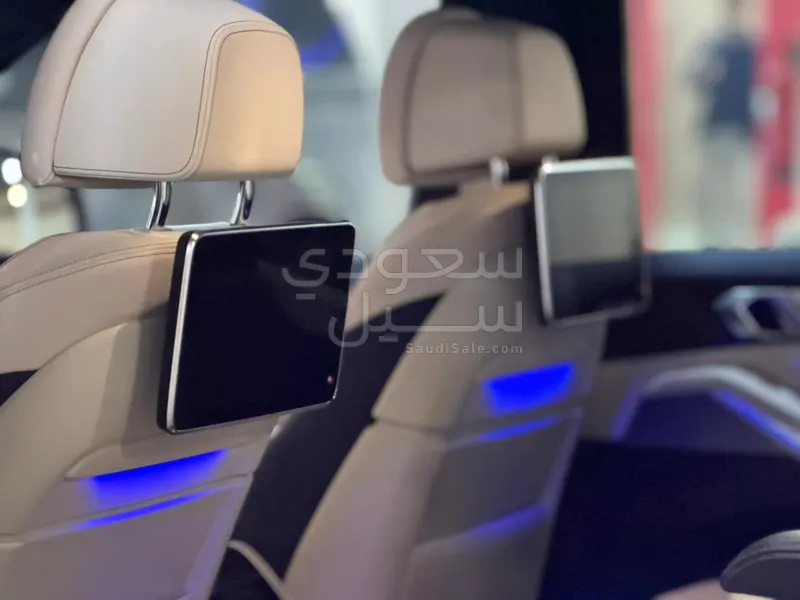 2022 BMW X Series 7