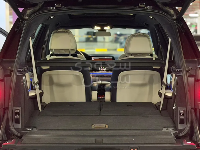 2022 BMW X Series 7