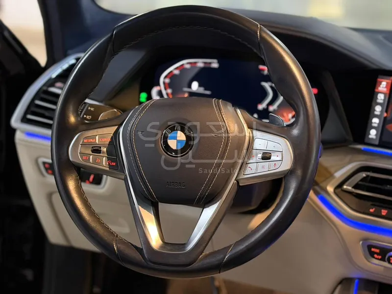 2022 BMW X Series 7