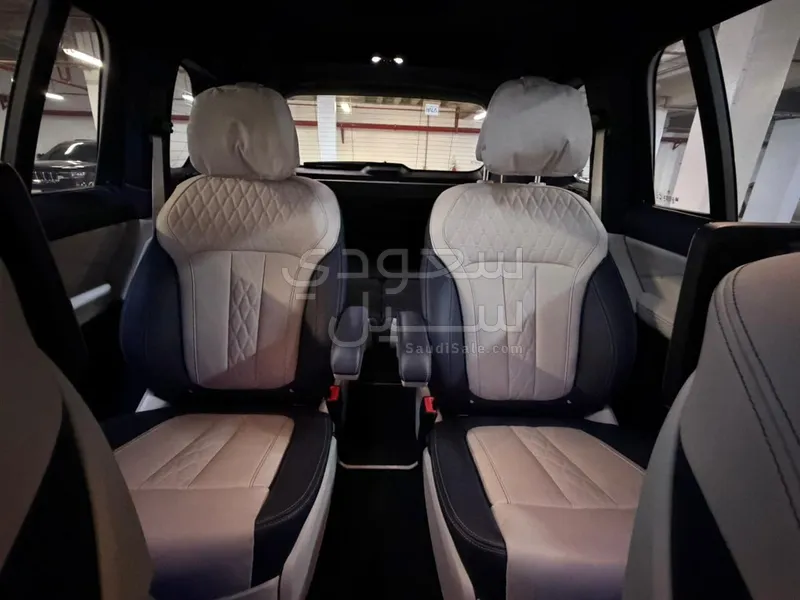 2022 BMW X Series 7