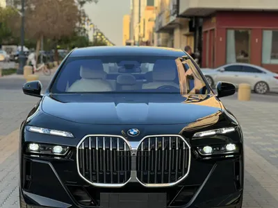 2026 بي ام دبليو الفئة السابعة 735أي