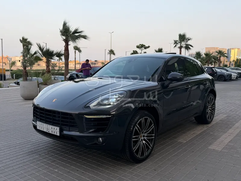 2018 بورش ماكان