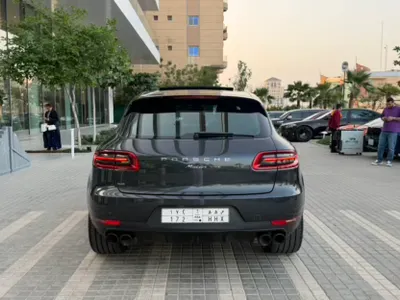 2018 بورش ماكان