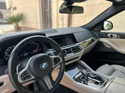 2020 بي ام دبليو الفئة اكس 6 إم 50 أي