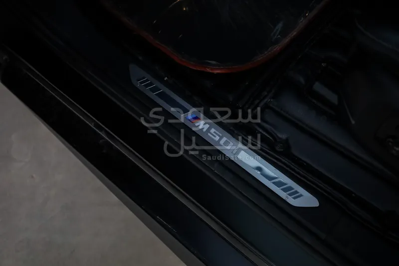 2022 بي ام دبليو الفئة اكس 6 إم 50 أي