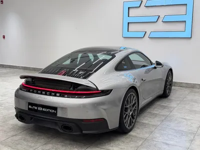 2025 بورش 911 كاريرا