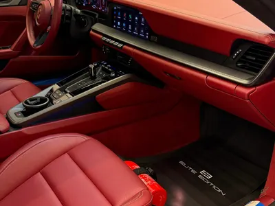 2025 بورش 911 كاريرا