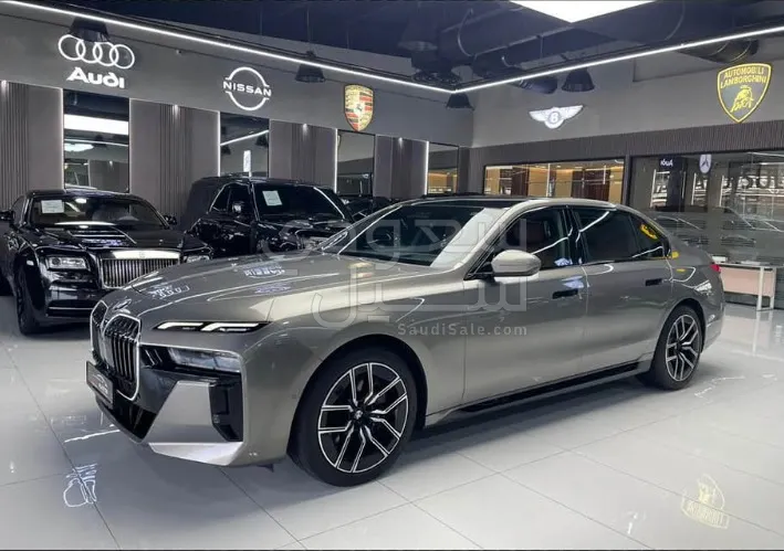 2023 بي ام دبليو الفئة السابعة 740 إل أي