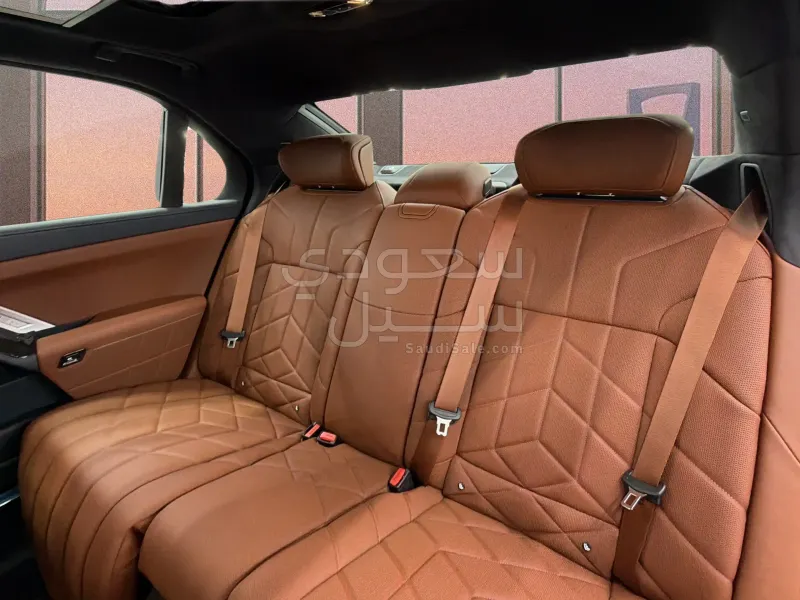 2026 بي ام دبليو الفئة السابعة 740أي