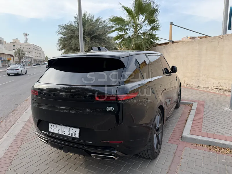 2023 لاند روفر رينج روفر سبورت اس اي
