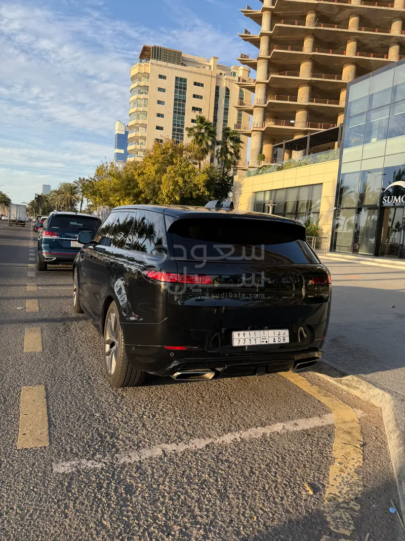 2023 لاند روفر رينج روفر سبورت اس اي