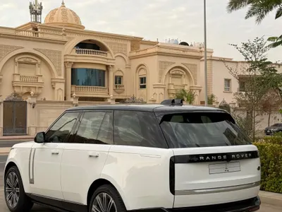 2023 لاند روفر رينج روفر فوج اوتوبيوغرافي