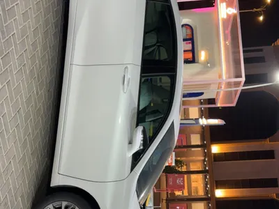 2024 لكزس إي إس 250