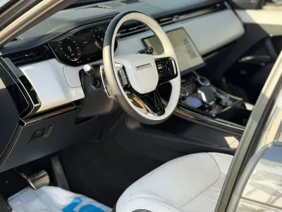2023 لاند روفر رينج روفر سبورت اس اي دايناميك