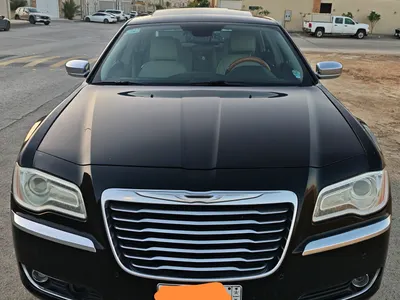 2013 كرايسلر 300 سي