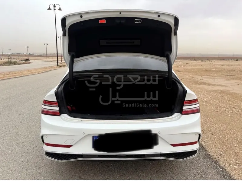 2025 جينيسيس جي 80