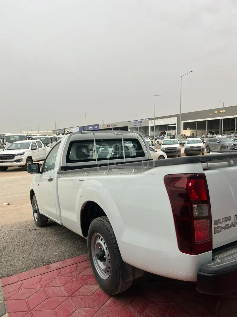 2025 Isuzu Pickup Single Cab