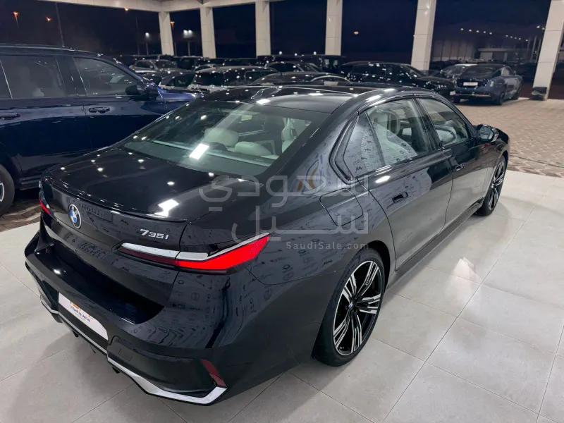 2026 BMW 7 Series 735i