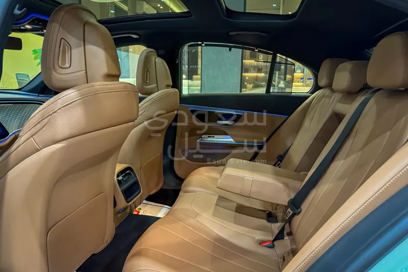 2024 Mercedes-Benz E 200