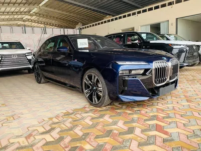 2026 بي ام دبليو الفئة السابعة 735 إل أي