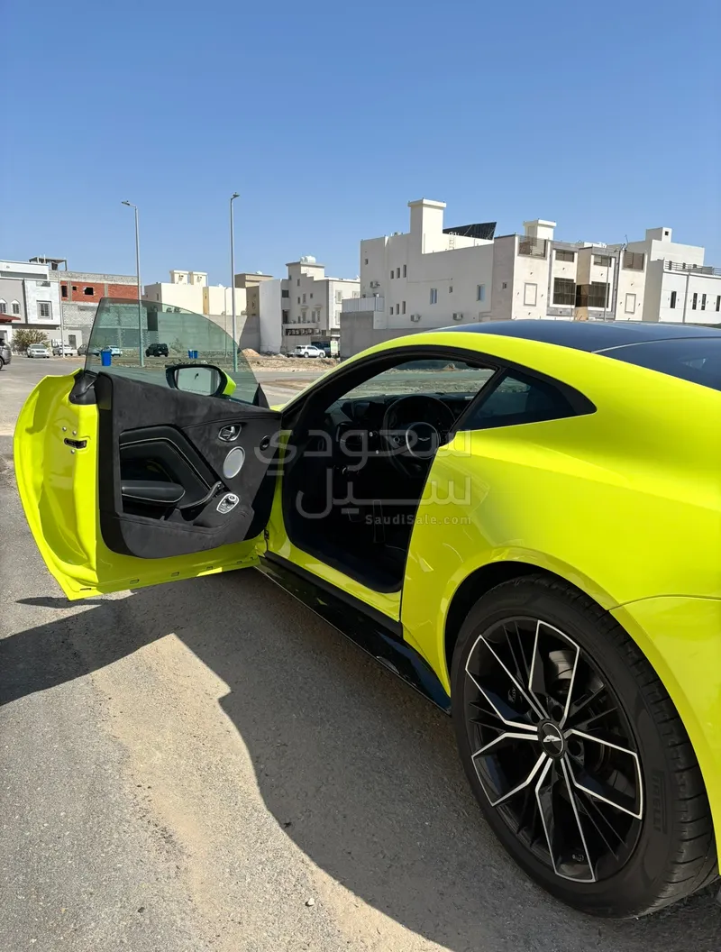 2021 استون مارتن فانتج