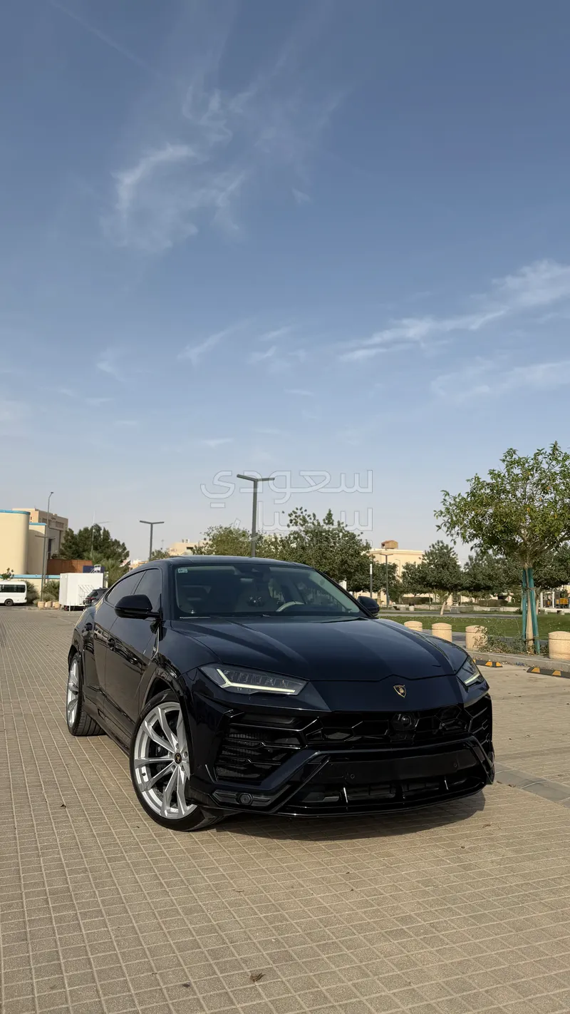 2022 Lamborghini URUS