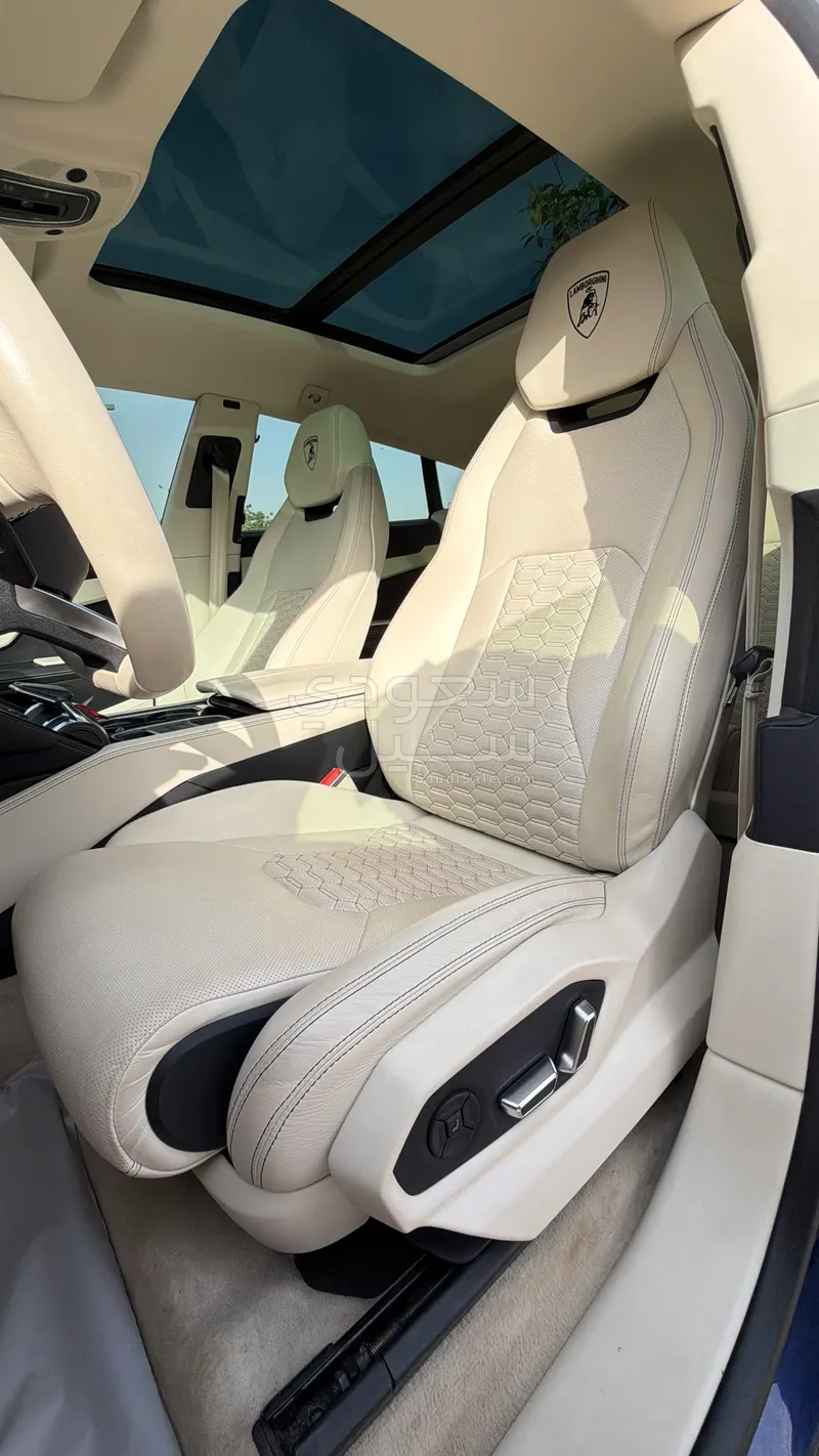 2022 Lamborghini URUS