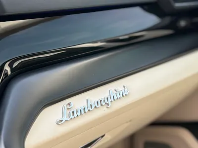 2022 Lamborghini URUS