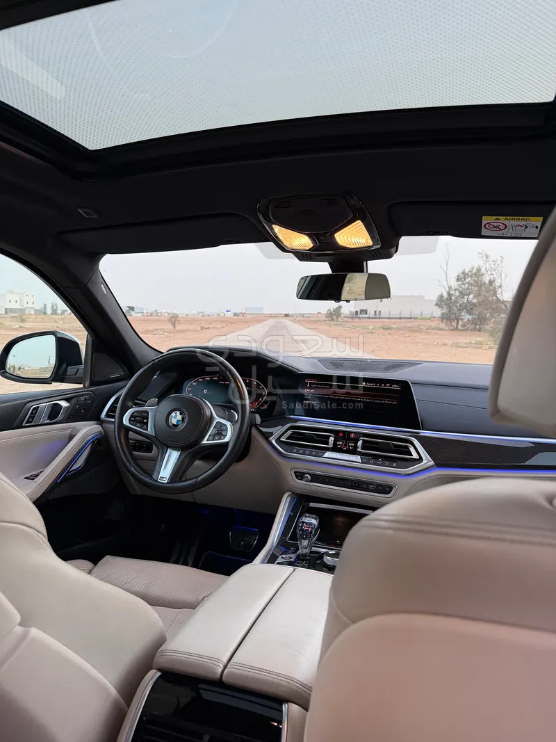 2020 BMW X Series 6 M50i