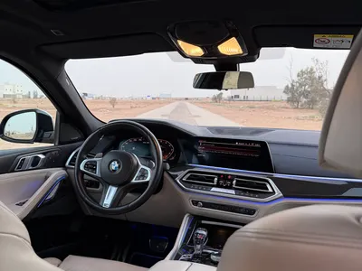 2020 BMW X Series 6 M50i